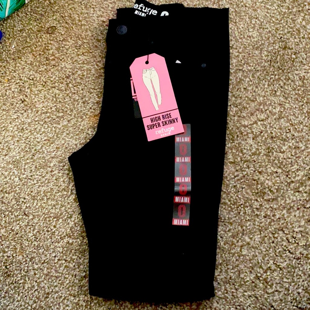 New with tag Charlotte Russe Skinny Jeans